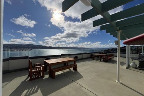 Photo of property in Jerningham Apartments, 20 Oriental Terrace, Oriental Bay, Wellington, 6011