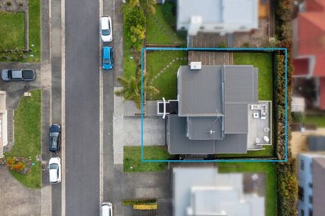 Photo of property in 16 Oak View Terrace, Schnapper Rock, Auckland, 0632