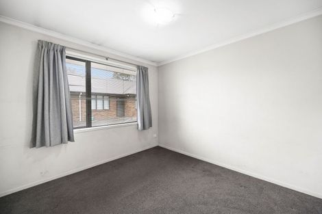 Photo of property in 1/240 Old Farm Road, Hillcrest, Hamilton, 3216
