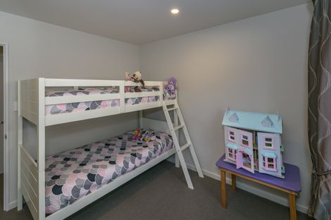 Photo of property in 7 Dunaverty Place, Broomfield, Christchurch, 8042