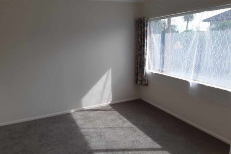 Photo of property in 7 Figtree Terrace, Goodwood Heights, Auckland, 2105