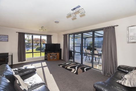 Photo of property in 60 Essex Street, Weston, Oamaru, 9401
