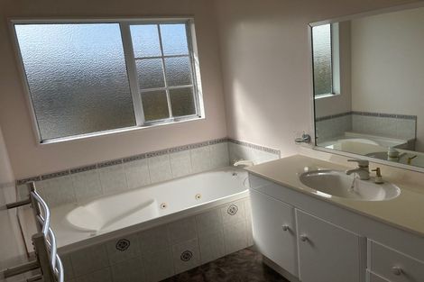 Photo of property in 143 Westchester Drive, Churton Park, Wellington, 6037