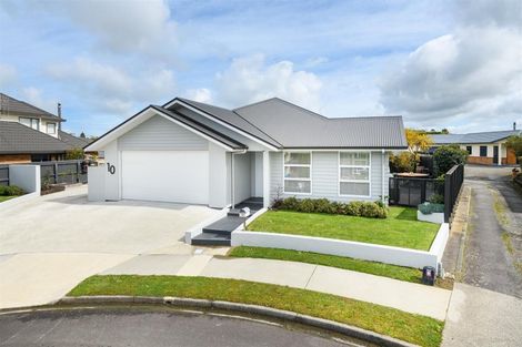 Photo of property in 10 Mcilwaine Place, Marton, 4710