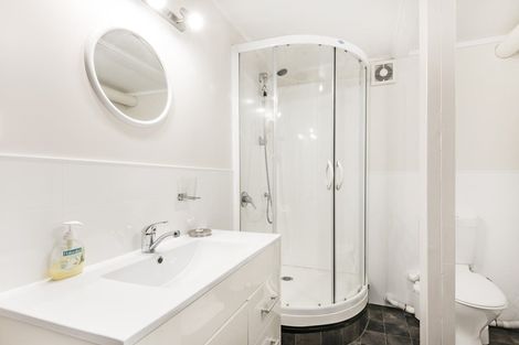 Photo of property in 54a Lincoln Avenue, Tawa, Wellington, 5028