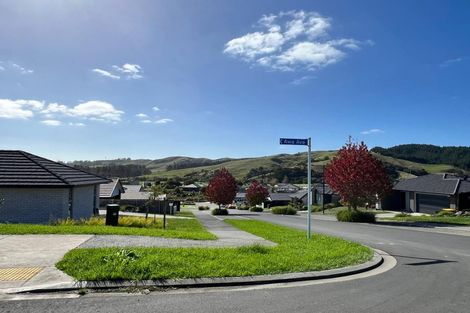 Photo of property in 18 Awa Avenue, Helensville, 0800