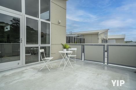 Photo of property in 5/9 Broderick Road, Johnsonville, Wellington, 6037
