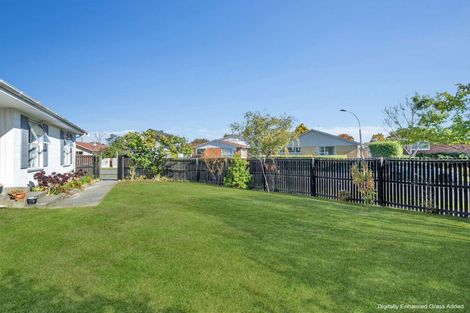 Photo of property in 12 Delaware Crescent, Russley, Christchurch, 8042