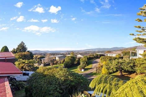 Photo of property in 2 Exeter Place, Tihiotonga, Rotorua, 3015