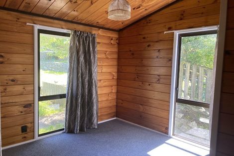 Photo of property in 1 Fitzpatrick Street, Newlands, Wellington, 6037