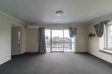 Photo of property in 4/2 Ruakiwi Road, Hamilton Lake, Hamilton, 3204