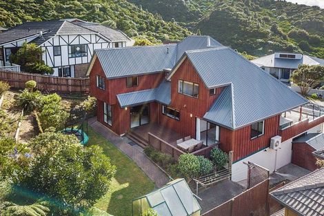 Photo of property in 13 Ramphal Terrace, Khandallah, Wellington, 6035