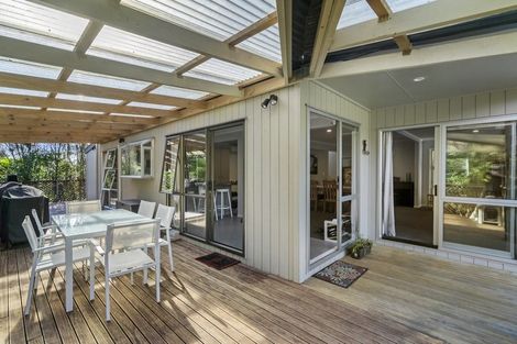 Photo of property in 35 Great North Road, Riverhead, 0820