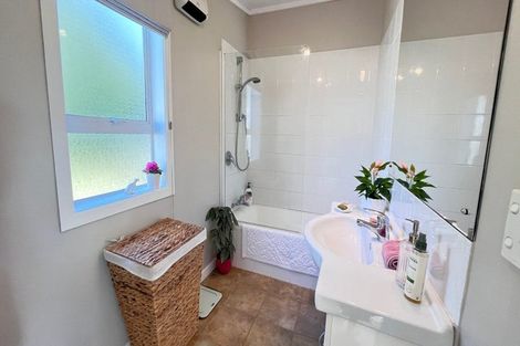 Photo of property in 17 George Street, Milton, 9220