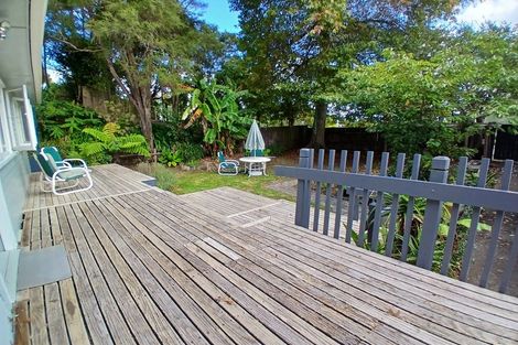 Photo of property in 54 Derwent Crescent, Titirangi, Auckland, 0604
