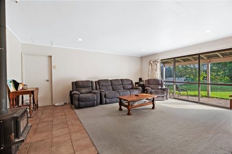 Photo of property in 2 Whenuariri Place, Maketu, 3189