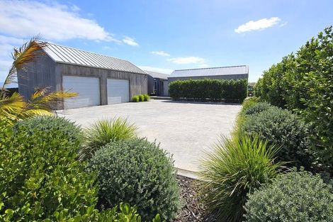 Photo of property in 218 Hamiora Street, Matarangi, 3592