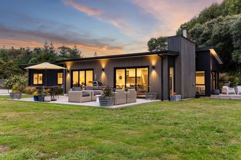 Photo of property in 27 Smithfield Road, Waikanae, 5391