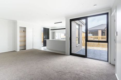 Photo of property in 26 Waruhia Crescent, Rototuna North, 3281