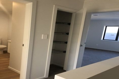 Photo of property in 9u9 Surrey Street, Tawa, Wellington, 5028