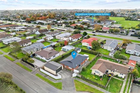 Photo of property in 21 La Perouse Place, Northcote, Christchurch, 8052