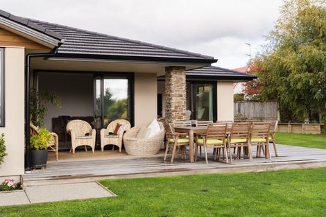 Photo of property in 42 Heathfield Drive, Mosgiel, 9024