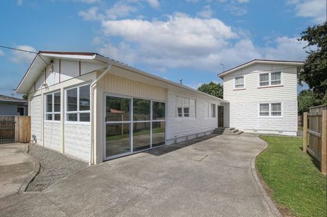 Photo of property in 28 Highbury Drive, Levin, 5510