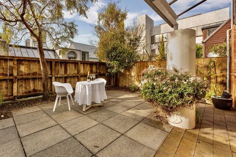 Photo of property in 3/80 Hobson Street, Thorndon, Wellington, 6011