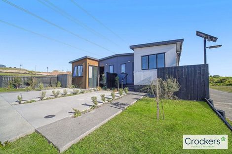 Photo of property in 27 Olearia Street, Totara Park, 2019