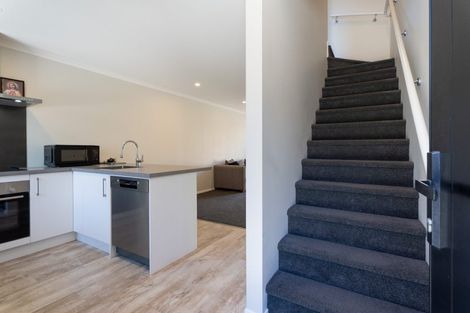 Photo of property in 2/10 Marion Street, Silverstream, Upper Hutt, 5019