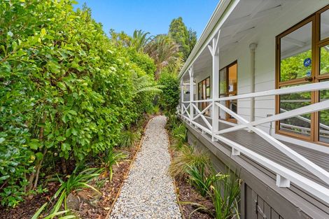 Photo of property in 2/1 Trelawny Place, Hillcrest, Auckland, 0627