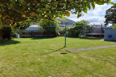 Photo of property in 8 Hall Grove, Ebdentown, Upper Hutt, 5018