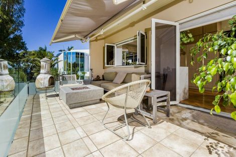 Photo of property in 1/9 The Esplanade, Castor Bay, Auckland, 0620