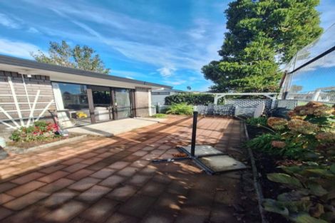 Photo of property in 2/12 Pemberton Crescent, Greerton, Tauranga, 3112