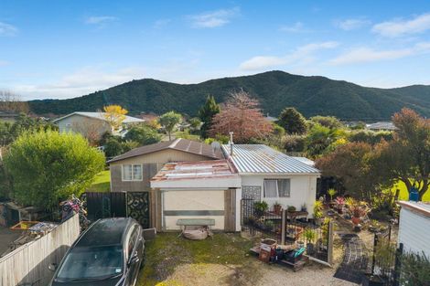 Photo of property in 25a Moana View Road, Waikawa, Picton, 7220