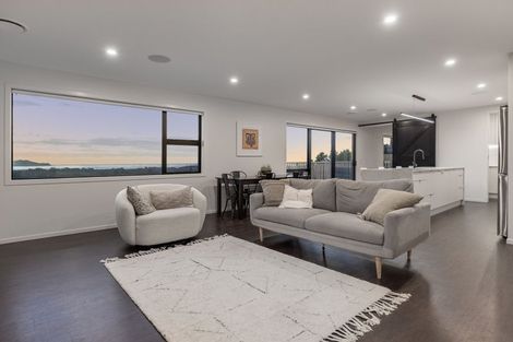 Photo of property in 94 Kotare Street, Waikanae, 5036