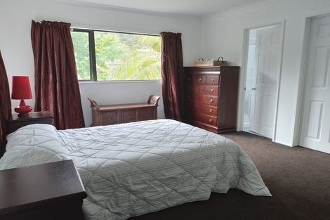 Photo of property in 16 Helen Ryburn Place, Torbay, Auckland, 0630
