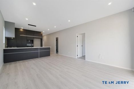 Photo of property in 43 Tributary Parade, Karaka, 2113