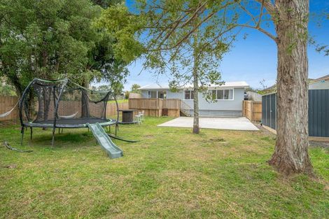 Photo of property in 73b Awaroa Road, Helensville, 0800