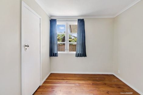 Photo of property in 44 Pinehaven Road, Pinehaven, Upper Hutt, 5019