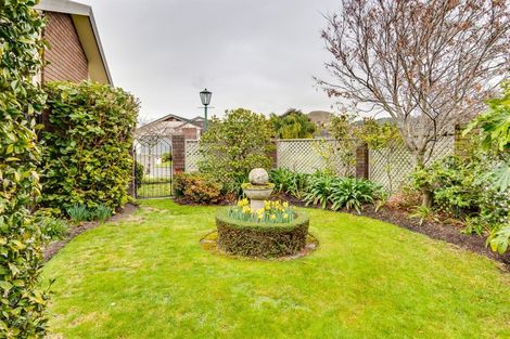 Photo of property in 1 Sloane Place, Taradale, Napier, 4112