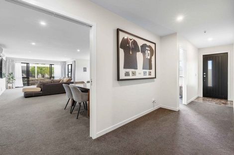 Photo of property in 14 Harding Drive, Papamoa Beach, Papamoa, 3118