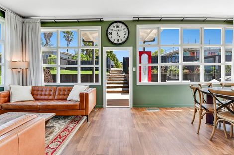 Photo of property in 4 Forlong Rise, Helensville, 0800