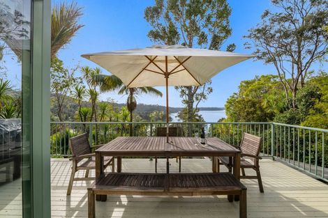 Photo of property in 11 Opou Road, Titirangi, Auckland, 0604