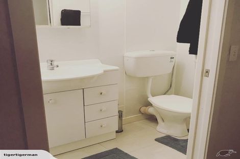 Photo of property in 38 Oruamo Place, Beach Haven, Auckland, 0626