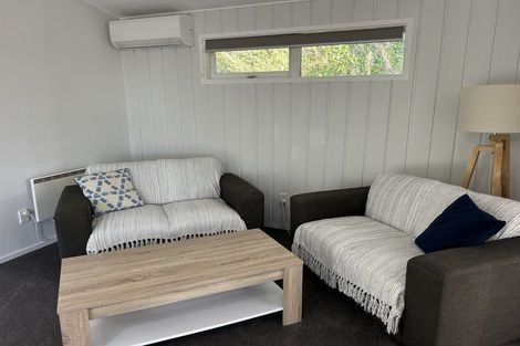 Photo of property in 14b Kahu Road, Paremata, Porirua, 5024