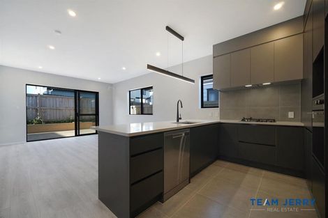 Photo of property in 43 Tributary Parade, Karaka, 2113