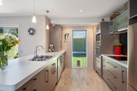 Photo of property in 9 Montgomery Crescent, Kinloch, Taupo, 3377