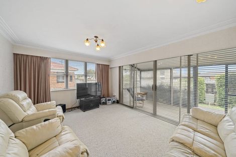 Photo of property in 1 Hamilton Road, Papatoetoe, Auckland, 2025