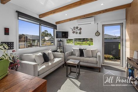 Photo of property in 1 Manaaki Circle, Paparoa, 0571